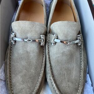 Gucci  beige suede  men's shoe with silver horsebit driving shoe UK 10/ US 10.5